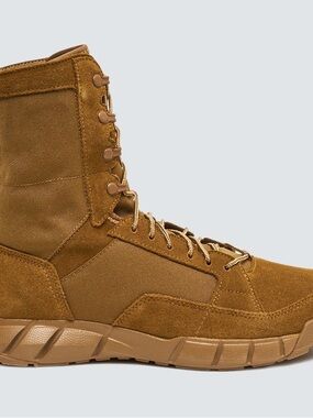 Oakley Coyote Boot in Coyote 9.5
